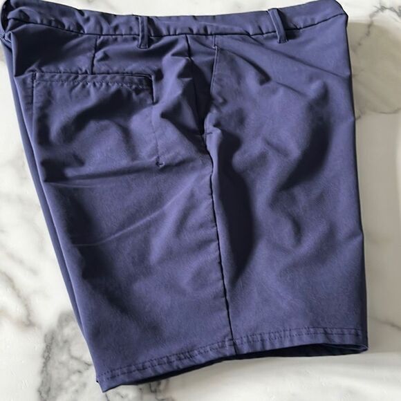 All In Motion Performance Shorts Sz. 34/ 8 - Picture 1 of 9